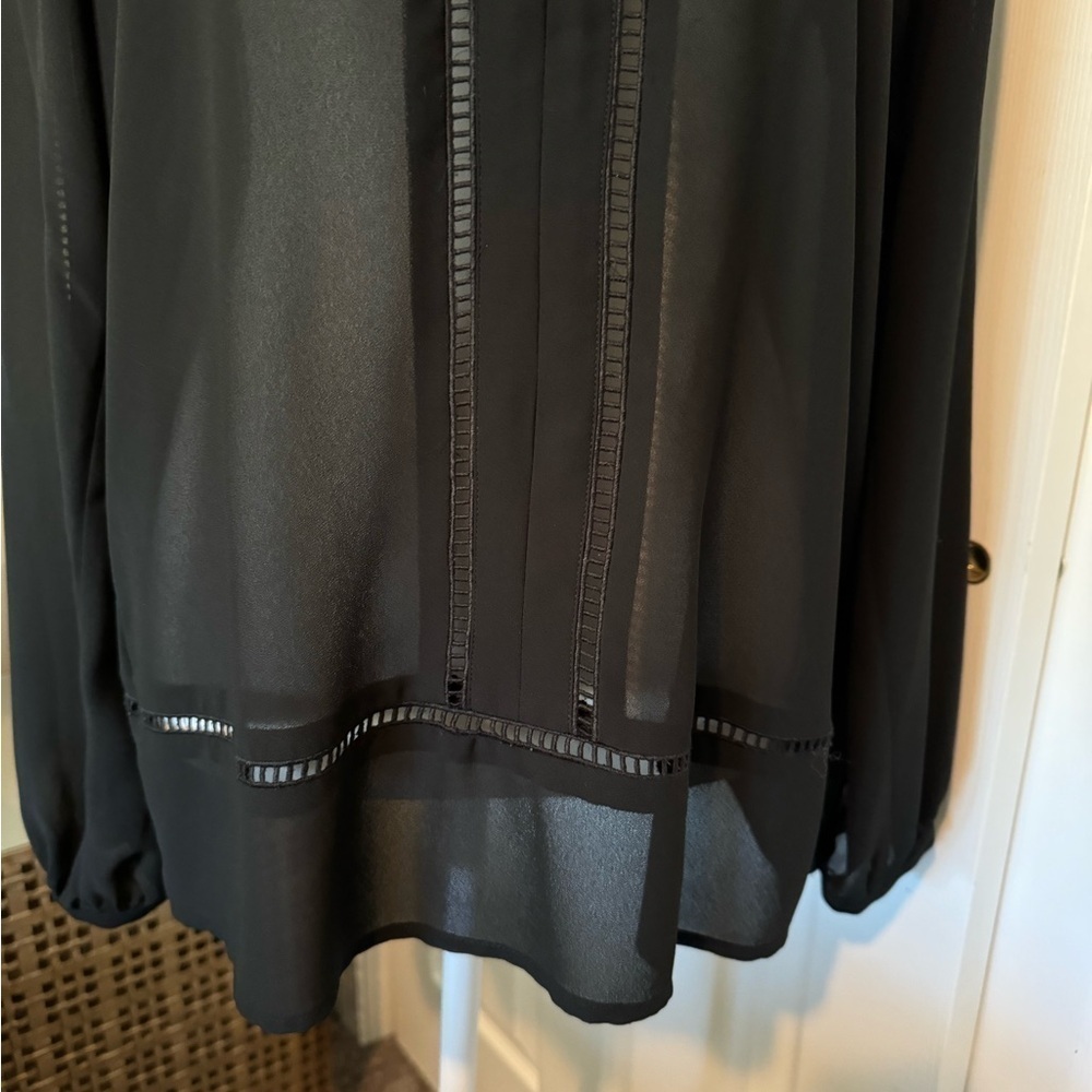 Michael Kors Black Vneck‎ pullover Tunic Sheer Blouse Eyelet Office Workwear M - Picture 9 of 14